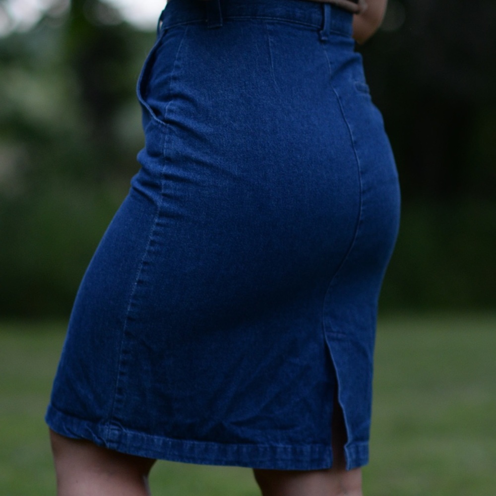Lee’s Denim Skirt